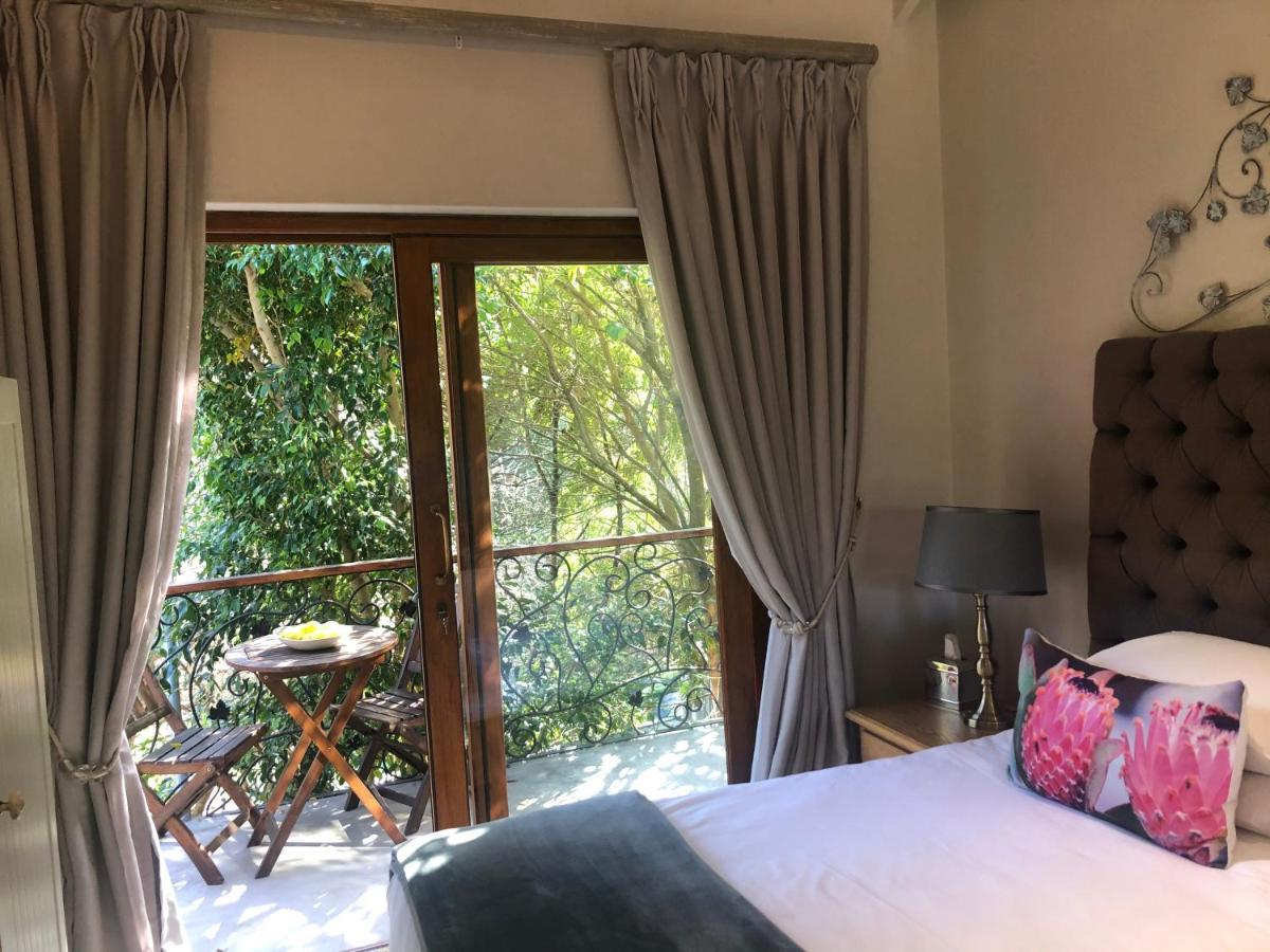 Aan De Vliet Guest House 스텔렌보스 외부 사진