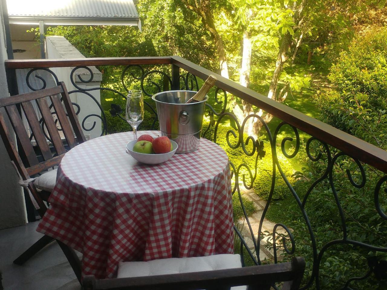 Aan De Vliet Guest House 스텔렌보스 객실 사진