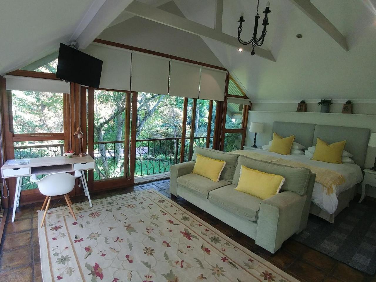 Aan De Vliet Guest House 스텔렌보스 외부 사진